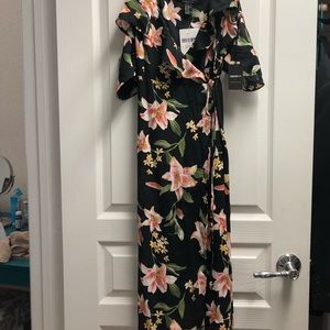 NWT Forever 21 Floral Wrap Dress